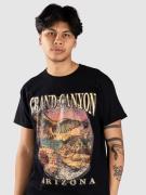 Dravus The Grandest Of Canyons T-shirt sort