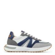 Sporty Hyde Park Sneakers