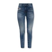 ‘2017 SLANDY L.32’ jeans