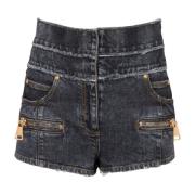 Højtaljede, falmede denim mini-shorts