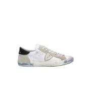 Hvide lave top sneakers med moderne stil