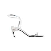 Laeder heels