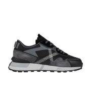 Retro-sporty Pulsar Sort Sneakers