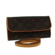 Pre-owned Canvas louis-vuitton-tasker