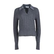 Sweater med strasskrave og kabelstrik