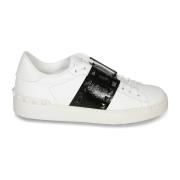 Hvide Sneakers med Sorte Patentdetaljer