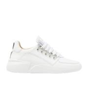 Moderne Stilfuld Sneaker med Luksusdetaljer