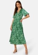 Bubbleroom Occasion Yvie Dress Green / Patterned 40