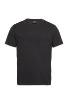 Am Emboss Tee Tops T-Kortærmet Skjorte Black Hackett London