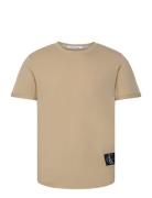 Badge Turn Up Sleeve Tops T-Kortærmet Skjorte Beige Calvin Klein Jeans