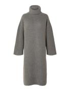 Slfnew Elina Ls Knit Highneck Dress B Knælang Kjole Grey Selected Femm...