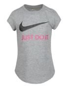 Te-S/S Tee Sport T-Kortærmet Skjorte Grey Nike