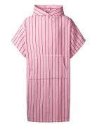 Naram Poncho Home Textiles Bathroom Textiles Robes Pink Bongusta