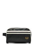 Coated Polyester Wash Bag Toilettaske Black Fred Perry