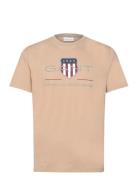 Reg Archive Shield Ss T-Shirt Tops T-Kortærmet Skjorte Beige GANT