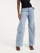 Only - High waisted jeans - Light Blue Denim - Onlhope Ex Hw Wide Carg...