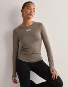 Aim'n - Beige - Soft Basic Long Sleeve