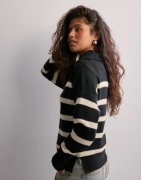 Vero Moda - Ternet/Stribet - Vmsaba Stripe Ls Highneck Blouse Ga