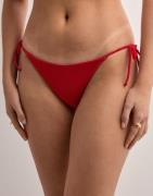 Nelly - Rød - Flavour Straight Bikini Panty