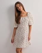 Vero Moda - Hvid - Vmodette 2/4 Short Dress Wvn Ga