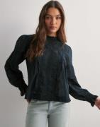 Neo Noir - Blå - Ebba S Voile Blouse