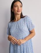 Only - Blomstret - Onlmaya Life S/S Dress Wvn Noos