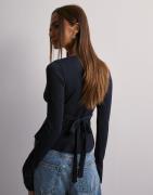 Nelly - Blå - Cute Tie Top
