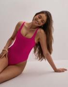 DORINA - Sort - Wavy Swimsuit