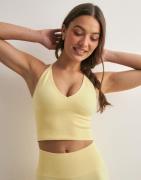 Aim'n - Gul - Shape Seamless Cross Back Bralette