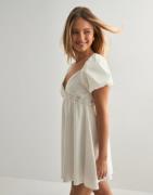 Nelly - Hvid - Fine Day Dress