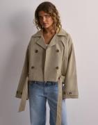 Neo Noir - Beige - Sia F Jacket