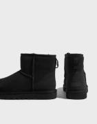 UGG - Sort - W Classic Mini II