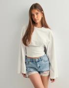 Nelly - Hvid - Wide Sleeve LS Top