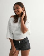 Nelly - Sort - Stitch Jeans Shorts