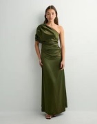 Malina - Grøn - Cassia Detachable Cape Maxi dress