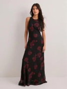 Neo Noir - Sort - Celinie Rose Dress