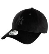 New Era Kasket - 9Forty - New York Yankees - Velour - Sort