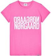 Mads NÃ¸rgaard T-shirt - Tuvina - Knockout Pink m. Logo